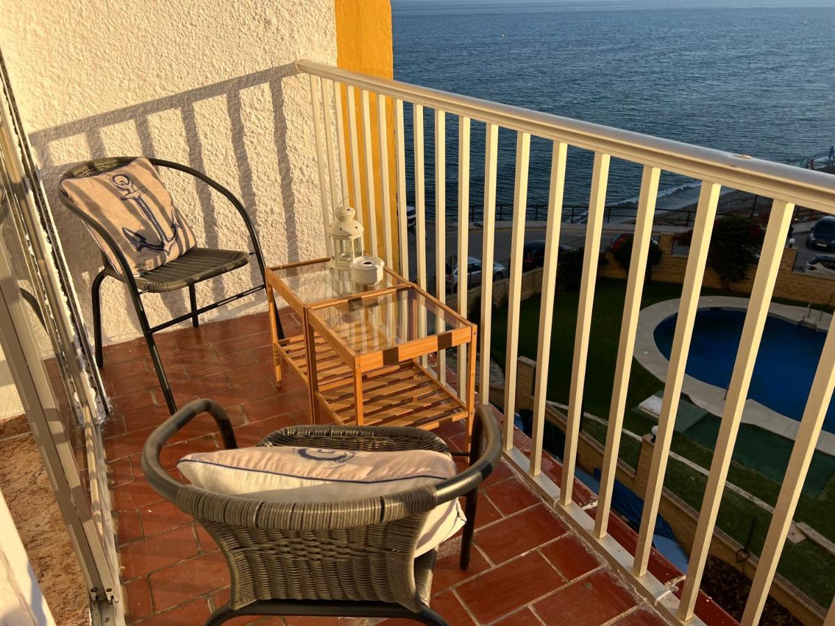 Ribera Playa Alhamar Apartment Sitio de Calahonda Bagian luar foto