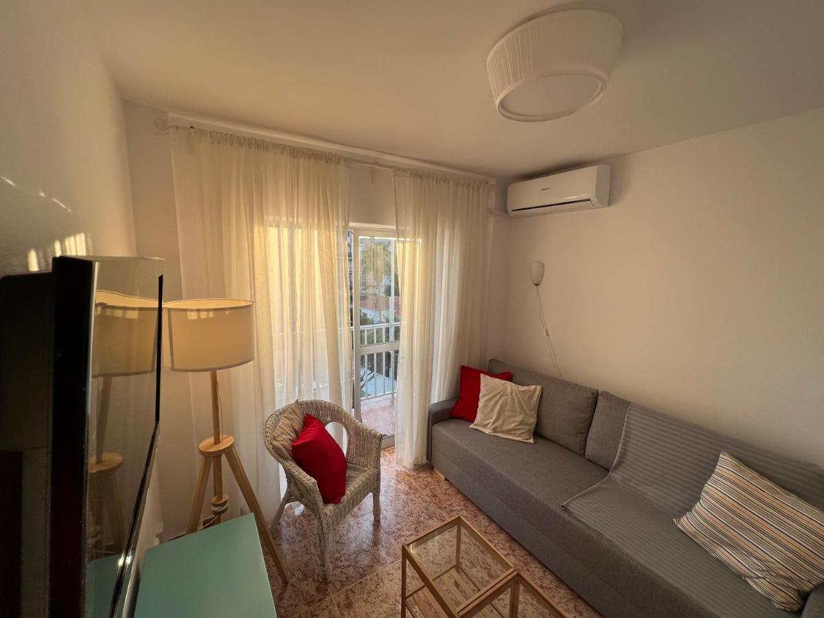 Ribera Playa Alhamar Apartment Sitio de Calahonda Bagian luar foto